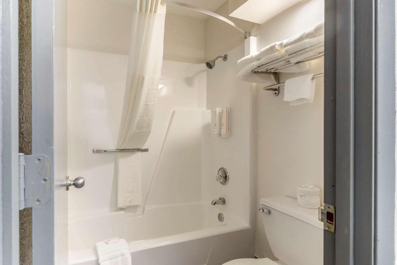 Clarion Pointe Kimball By Choice Hotels Luaran gambar